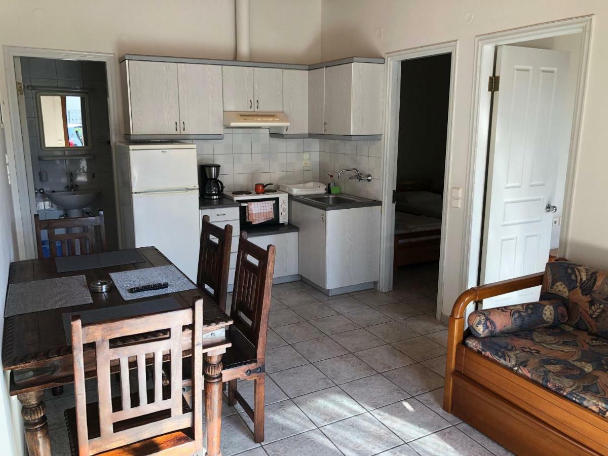 Mythos Suites-Dionysos Apartment Метони Экстерьер фото